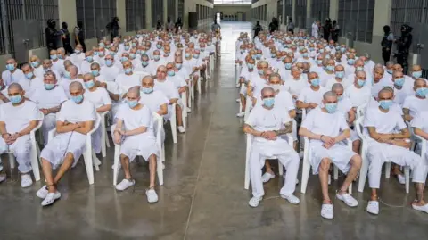 El Salvador Initiates Mass Trial of 486 Alleged MS-13 Leaders