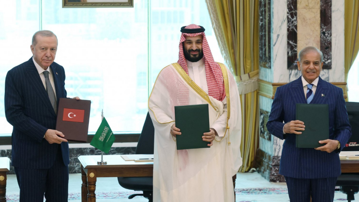Gulf’s New Defensive Trio May Shield Climate‑Critical Shipping Lanes
