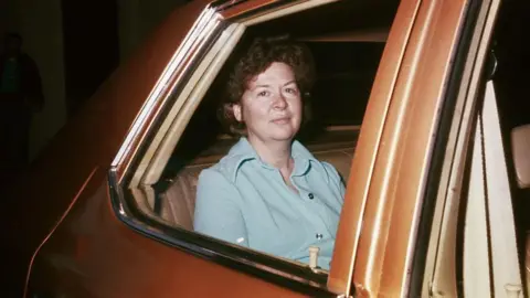 Sara Jane Moore, Notorious Attempted Assassin of Gerald Ford, Passes Away at 95