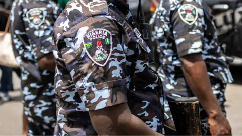 Nigerian Police Arrest 42 in Connection to Monarch's Abduction