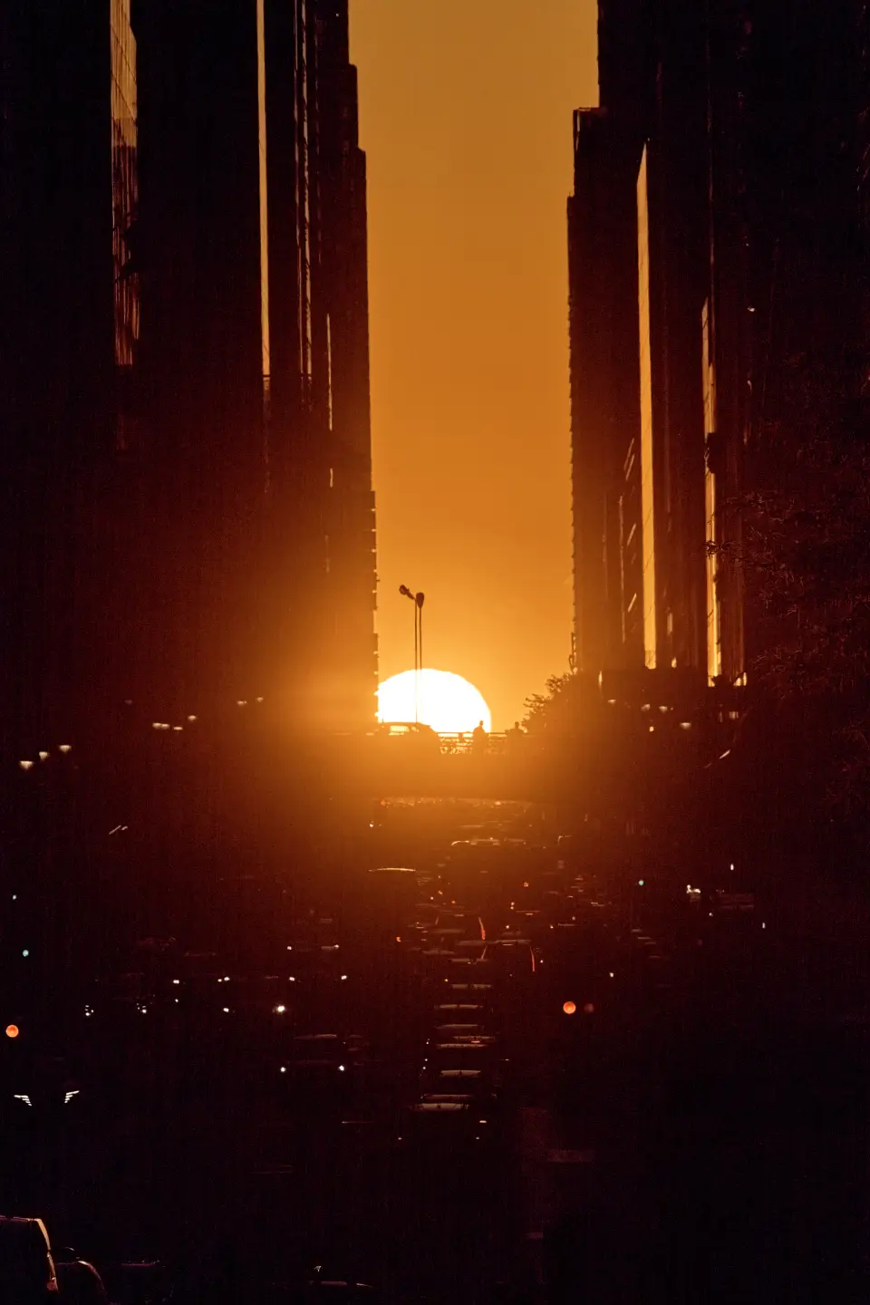 Sunset Aligns in Manhattan: The Phenomenal Manhattanhenge