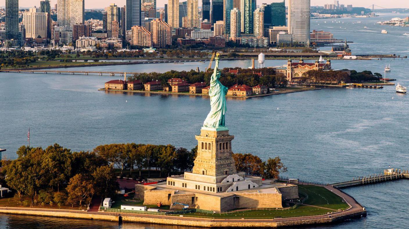Arrest of Boat Operator Highlights Need for Green Maritime Safety Near Statue of Liberty