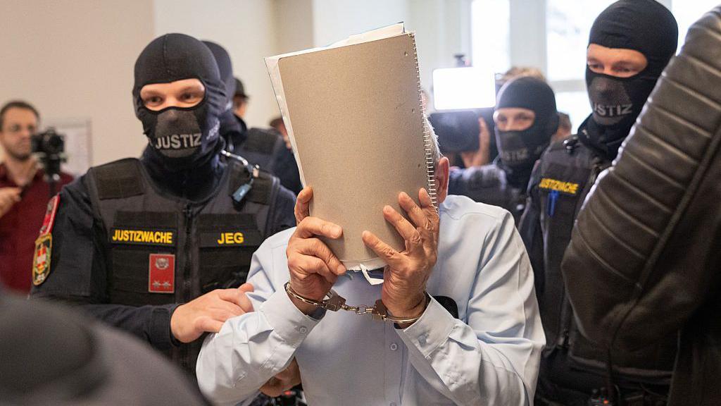 Former Syrian Intelligence Chief Convicted of Torture in Austrian Court