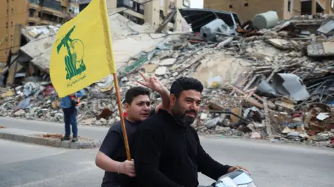 Israel and Lebanon Agree on a 10-Day Ceasefire Amid Tensions