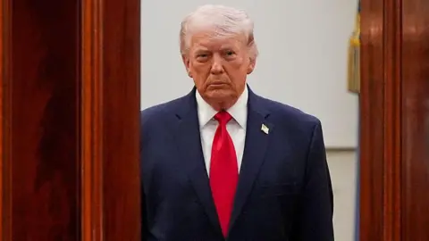Insider Trading Allegations Surround Trump's Presidency: A Closer Look