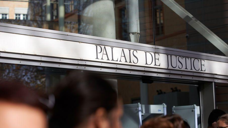 Six‑Month Jail term for Father Who Threatened Teacher in French Village