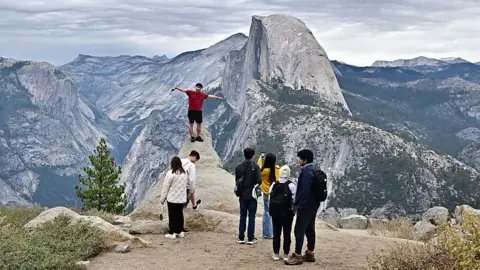 Foreign Tourists to Face New Fees at US National Parks