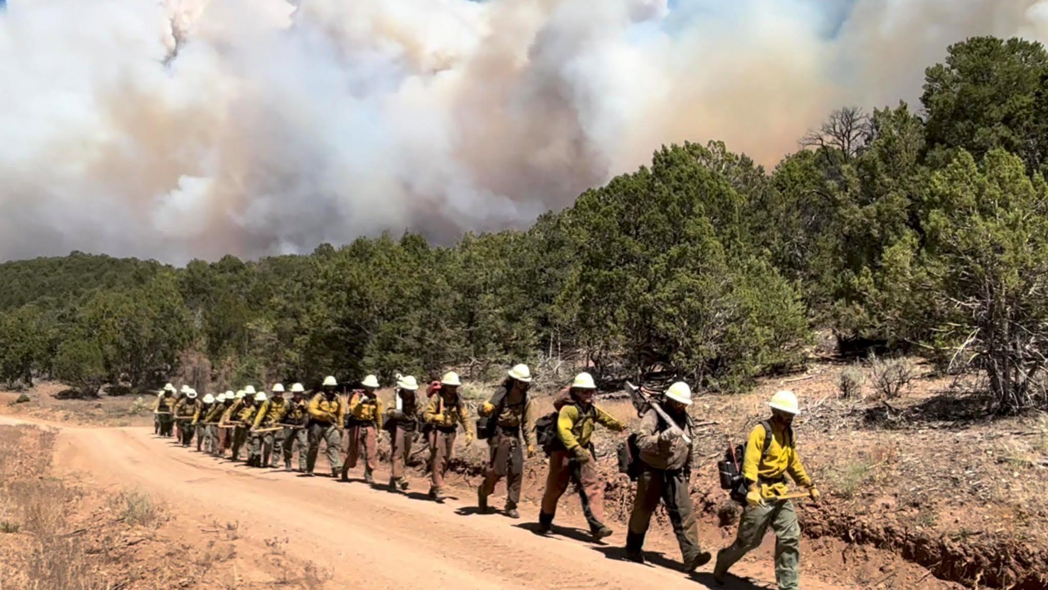 Three Firefighters Killed in Colorado‑Utah Wildfires as Climate‑Driven Flames Surge