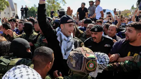 A Land of Hope: Palestinians Welcome Freed Prisoners with Heartfelt Joy