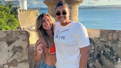 A Rising Trend: Why Young American Women are Choosing to Move Abroad