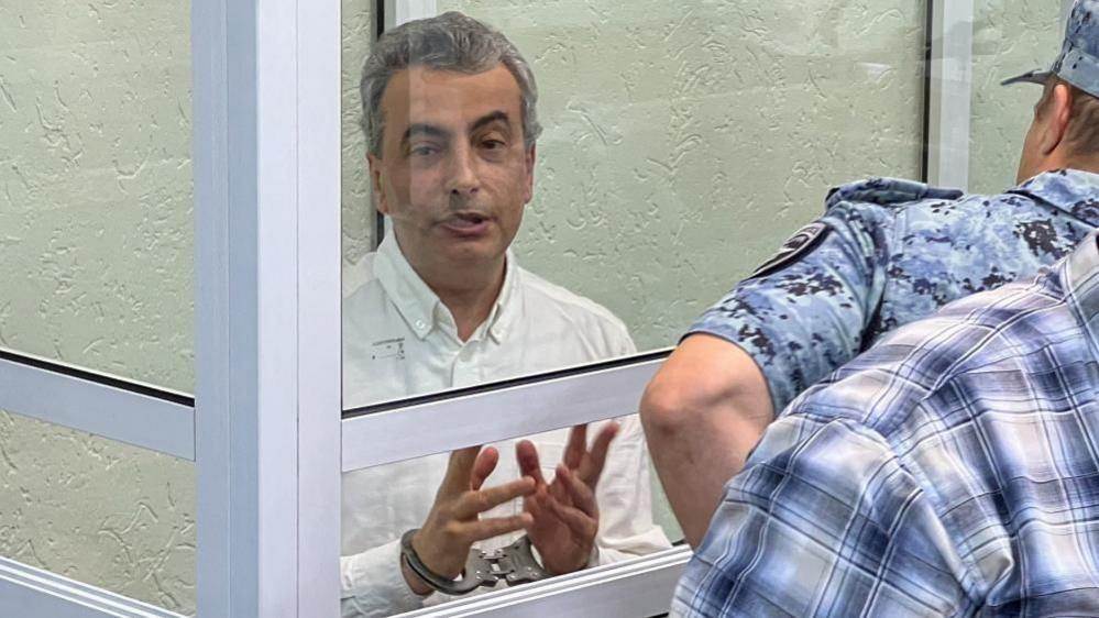 Russian Anti‑War Activist Lev Shlosberg Sentenced to 11 Years in Prison