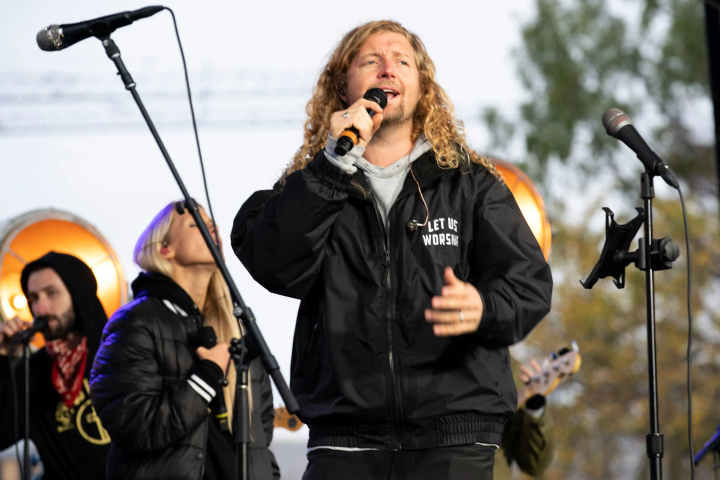 Financial Mismanagement Allegations Surround Worship Leader Sean Feucht