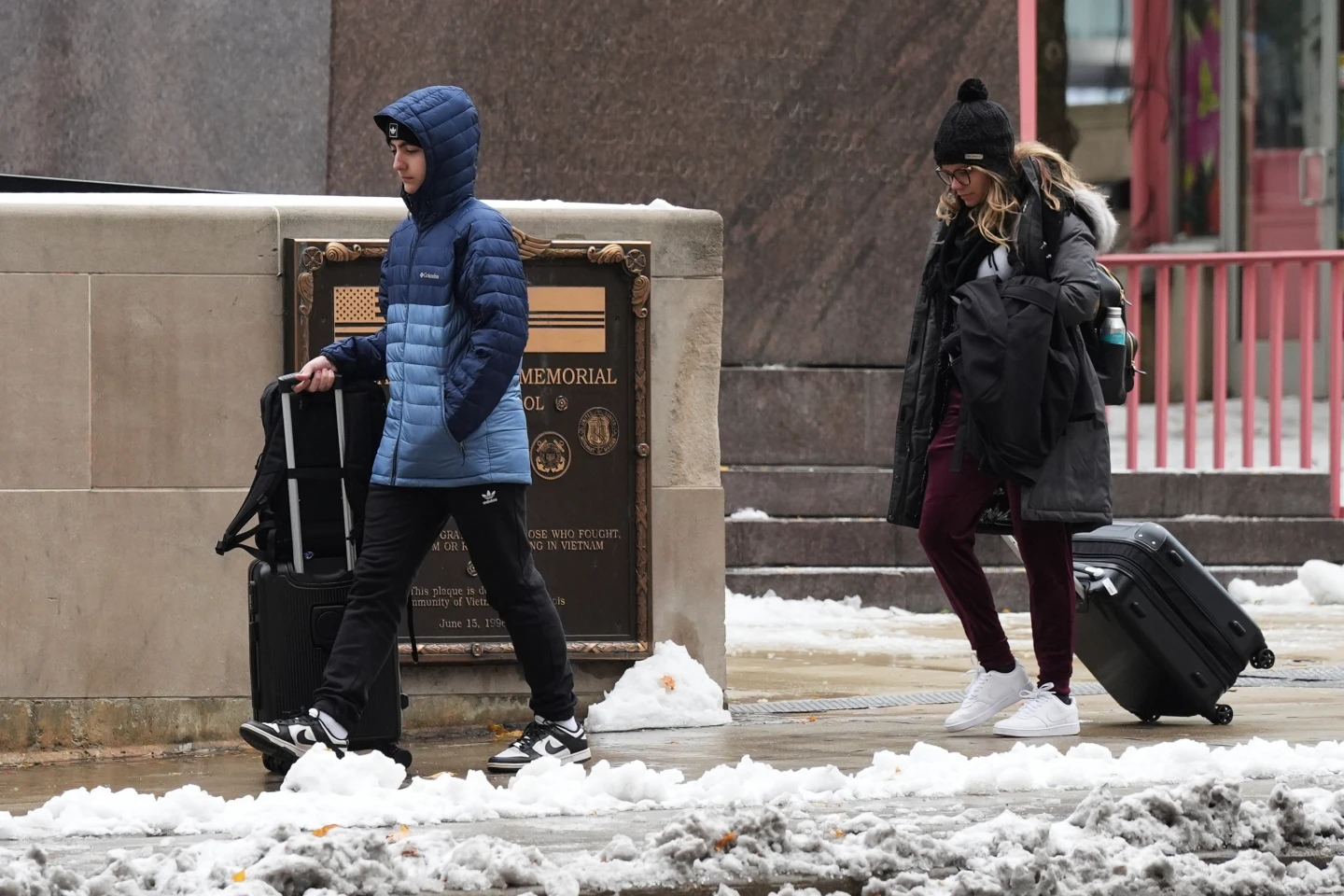 Record Cold Weather Sweeps Across Southeastern U.S. Amidst Winter Weather Warnings