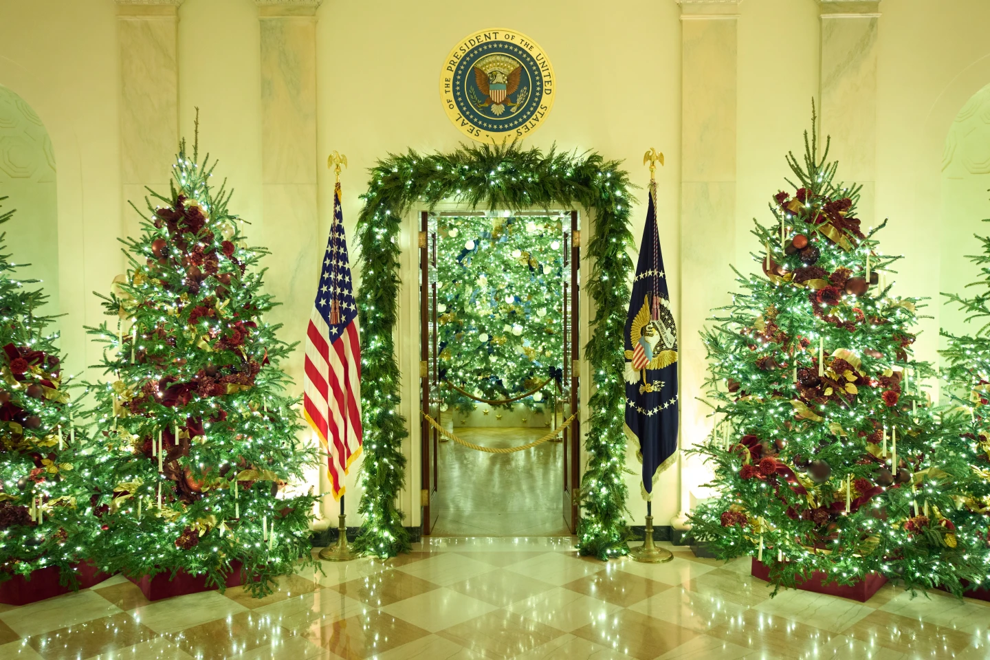 Holiday Decorations Reflect American Values in the White House