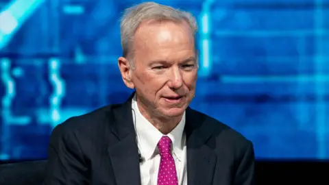 Eric Schmidt Faces Backlash from University Graduates Over AI Remarks