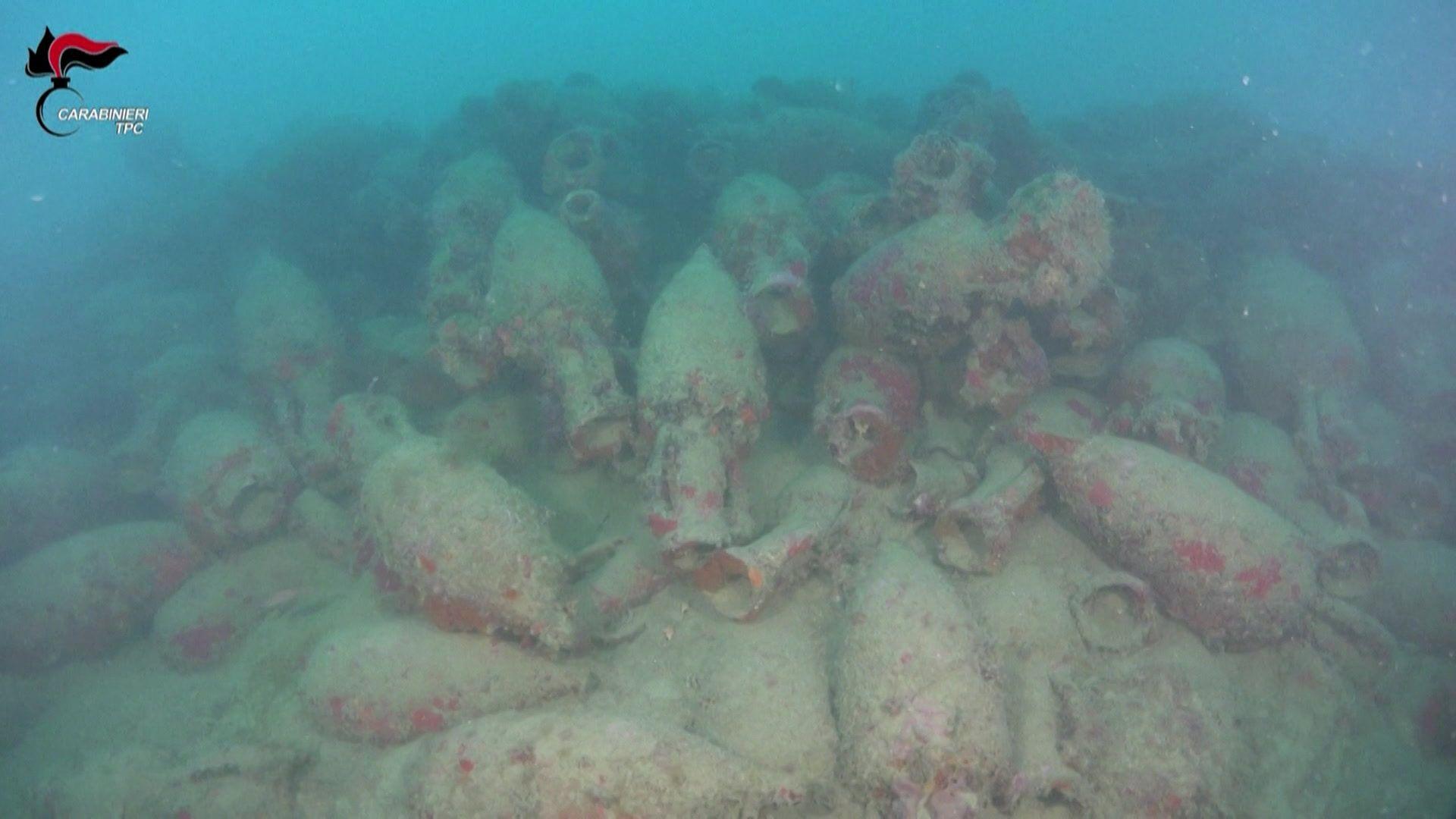 Ancient Roman Shipwreck Unearthed Off Sicily’s Shores: A Testament to Maritime Heritage