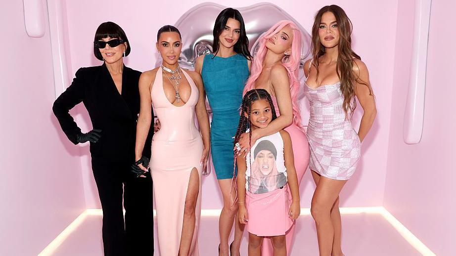 Mary Jo Campbell, Kris Jenner’s Mother, Dies at 91: A Moment of Reflection on Family Resilience
