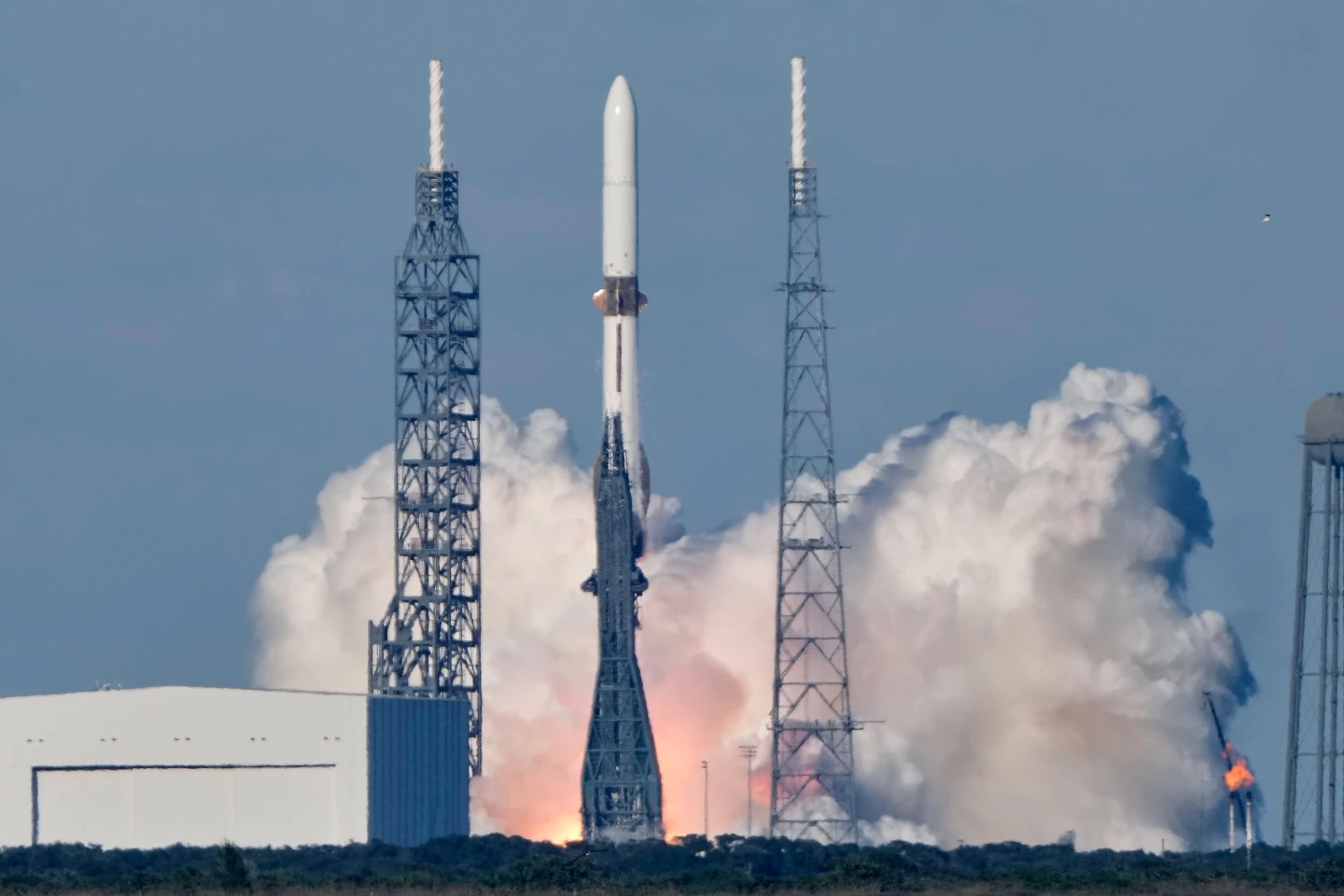 Blue Origin's New Glenn Rocket Propels NASA's Mars Mission