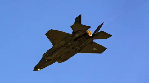 US Launches Major Operation Against Islamic State in Syria