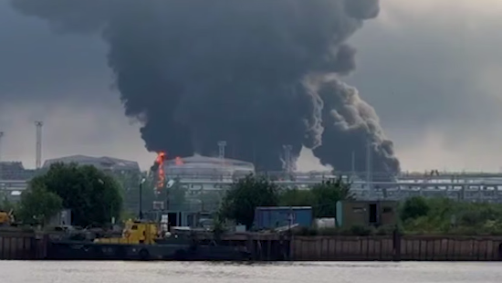 Oil Strike in St Petersburg Highlights Risks of Fossil Fuel Dependence