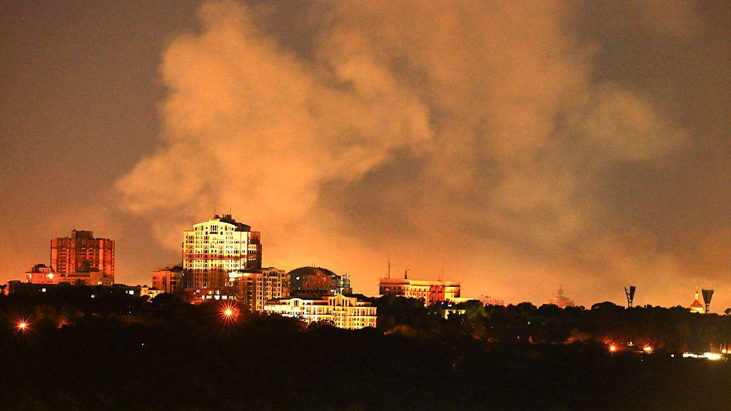 Missile strikes in Kyiv exacerbate climate‑security tensions