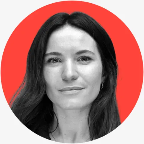 The Thin Line of Economic Reform in Argentina: Javier Milei's Chainsaw Approach