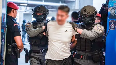 Thailand Sends Notorious Scam King She Zhijiang Back to China