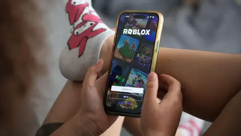 Concerns Rise Over Roblox Safety — Parents Urged to Monitor Children 24/7