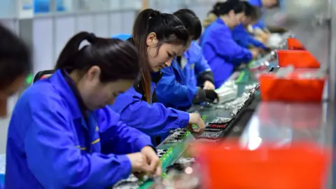 China’s Economy Faces New Challenges Amidst Iran War's Ripple Effects