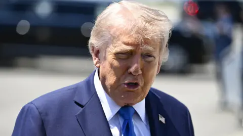 Diplomatic Stalemate: Trump Cancels Planned US Envoys' Visit to Pakistan Amid Iran Tensions