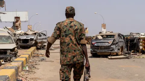 Iranian Woman Arrested in the US for Alleged Arms Trafficking to Sudan