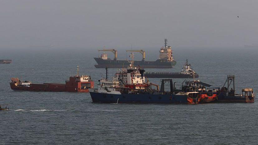 Mid‑East Conflict Threatens Shipping and the Planet: What the Strait of Hormuz Attack Means for Climate