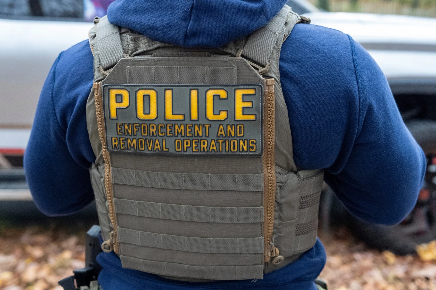 Concerns Over ICE's Rapid Hiring: Background Checks Bypassed