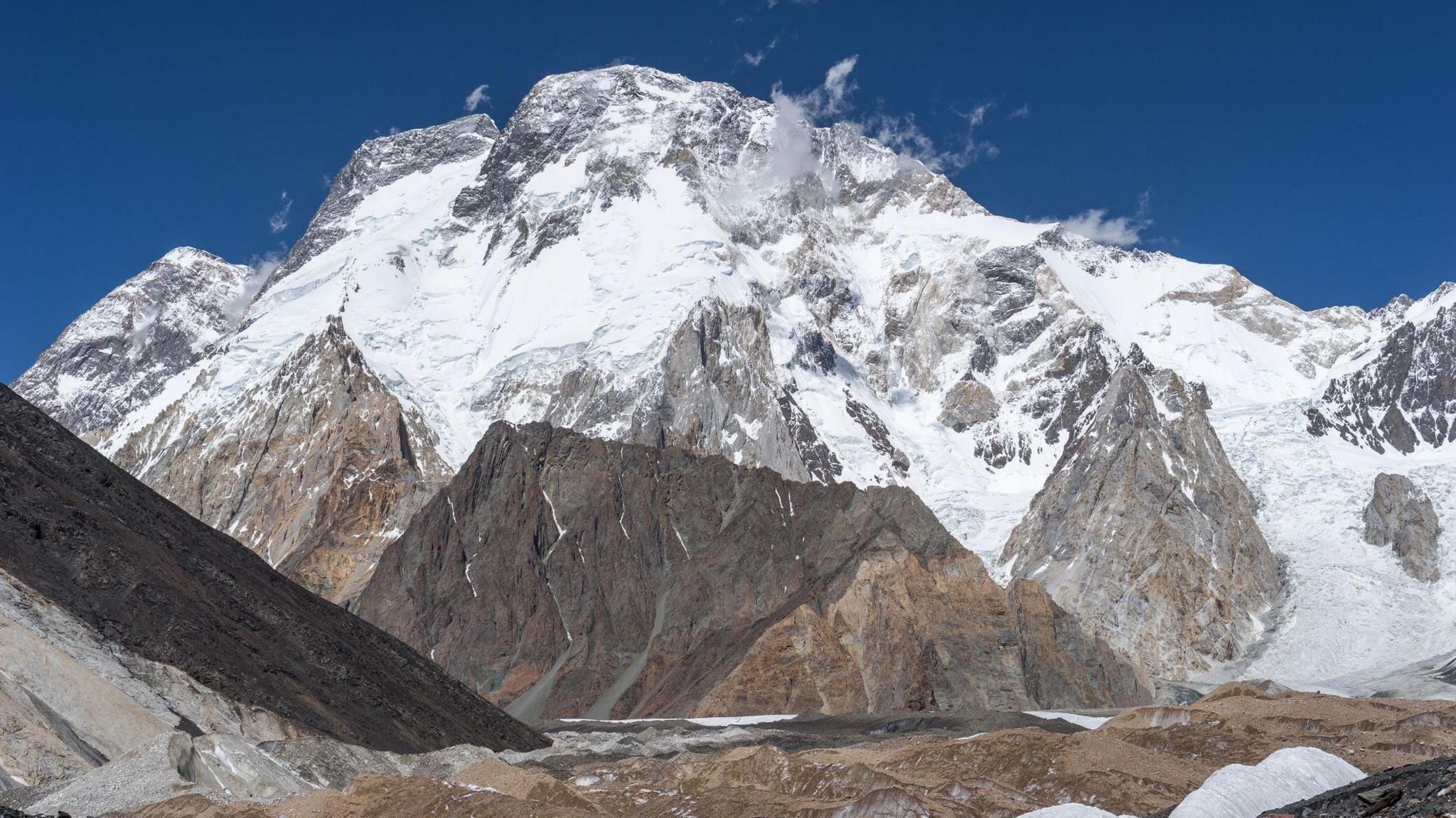 Avalanche on Pakistan’s Broad Peak Highlights Climate‑Driven Risks to High‑Altitude Mountaineering