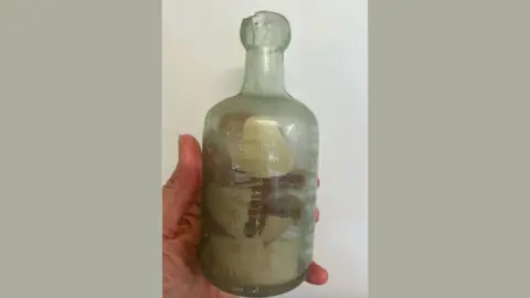 Messages in a Bottle from WWI Soldiers Resurface in Australia