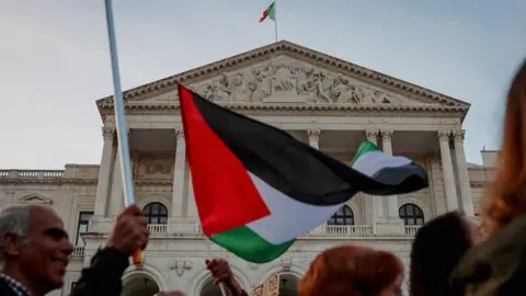 Portugal Takes Stand: Recognizes Palestinian State Amid Ongoing Gaza Conflict
