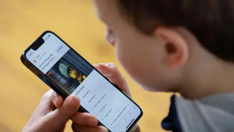 Austria Proposal: Social Media Ban for Under-14s Amid Growing Concerns