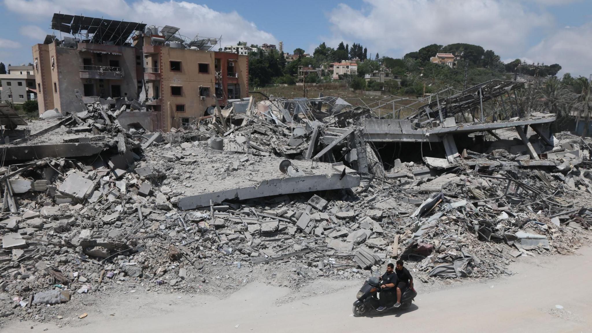Ceasefire Lull Fractures: Israeli Troops Kill Two in Southern Lebanon, Challenging Land Recovery Efforts