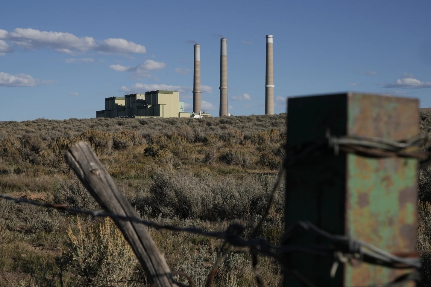 Colorado Power Plant Ordered to Extend Operations Amid Shift to Renewables