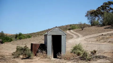 A Terrifying Toilet Tragedy: Woman Rescued from Pit Latrine in Outback Australia