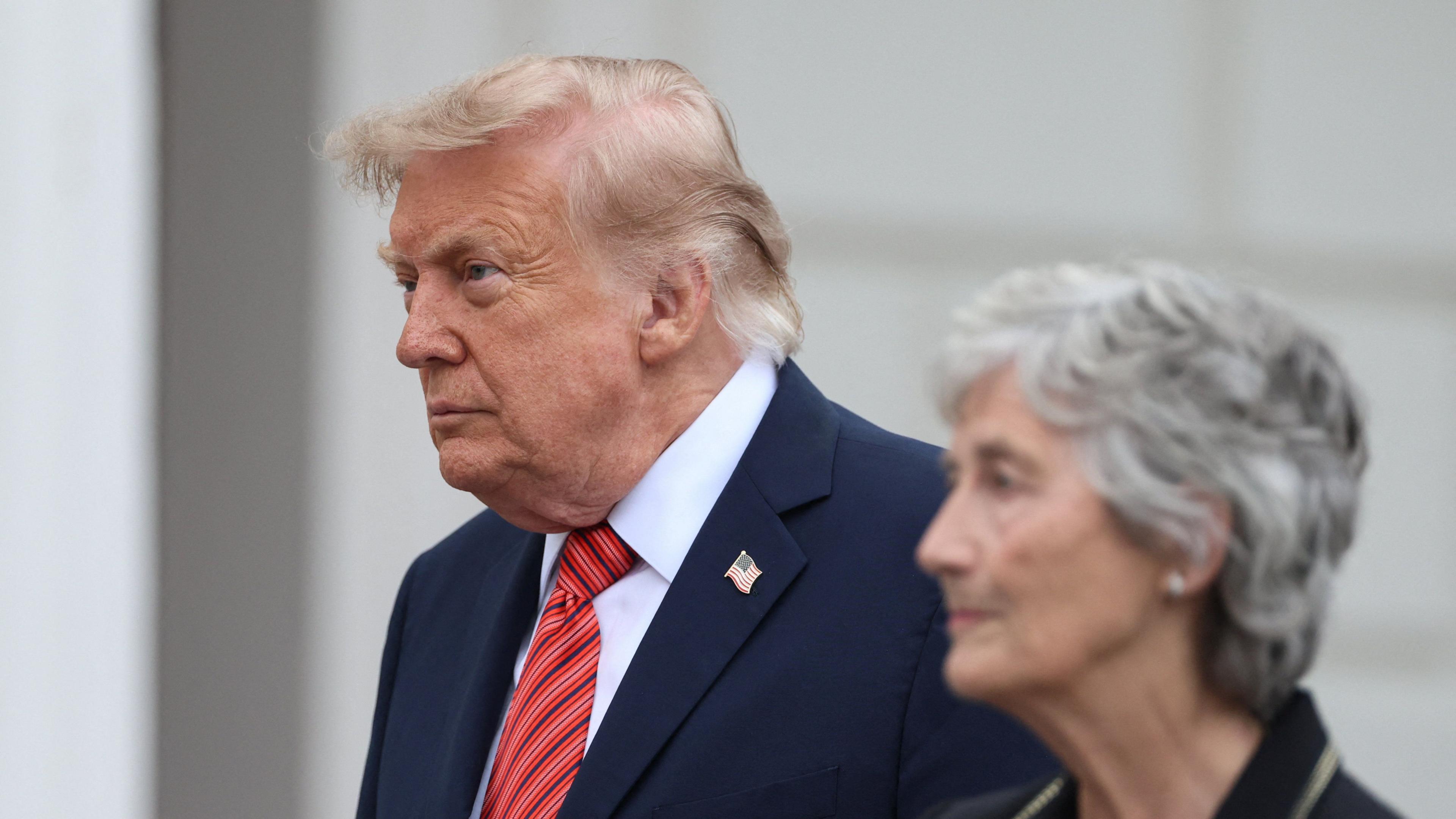 Trump’s Irish Golf Trip Sparks Debate Over Environmental Footprint