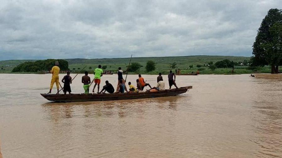 At Least 46 Lost in Nigeria Boat Capsize, Prompting Calls for Safer River Transport