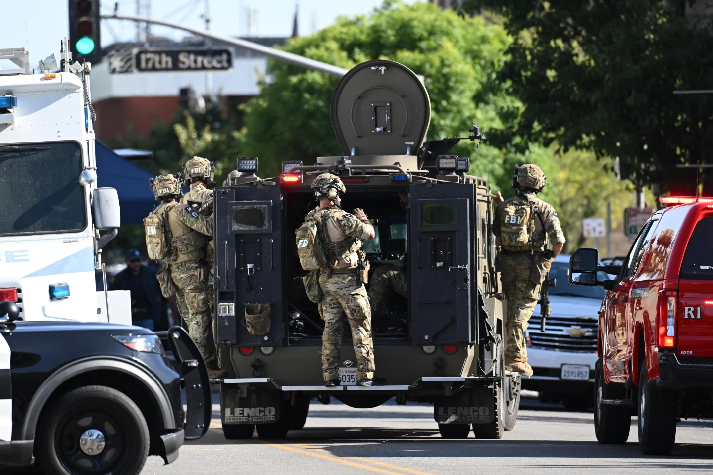 Hostage Crisis at Bakersfield Chase Bank Ends With Two Released